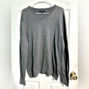 Banana Republic V Neck Pullover Sweater